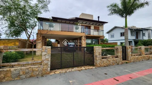 Casa com 3 Quartos à venda, 242m² no Areias Da Palhocinha, Garopaba