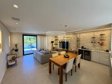 Casa com 4 Quartos à venda, 240m² no Córrego Grande, Florianópolis