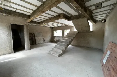 Sobrado com 3 Quartos à venda, 122m² no Barreirinha, Curitiba