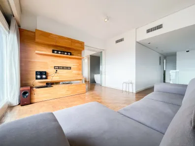 Apartamento com 3 Quartos para venda ou aluguel, 328m² no Independência, Porto Alegre