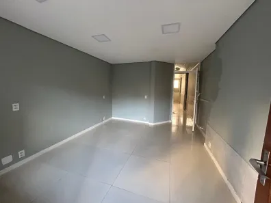 Ponto Comercial à venda, 70m² no Jardim Botânico, Porto Alegre