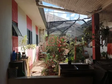 Prédio Comercial com 5 Quartos à venda, 98m² no Parque das Grevíleas I parte, Maringá