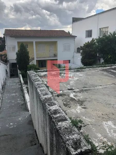 Casa com 5 quartos — Copacabana, Belo Horizonte