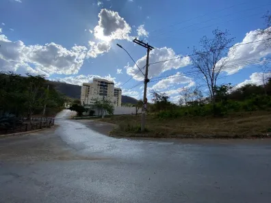 Lote/Terreno à venda, 1400m² no Ibituruna, Montes Claros