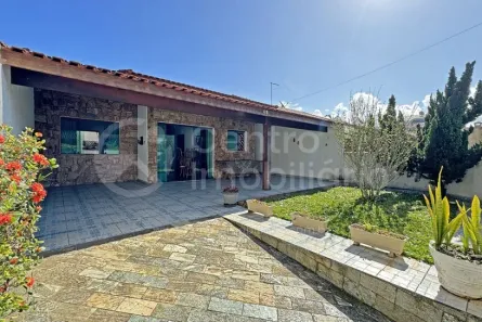 Casa com 3 Quartos à venda, 142m² no Estancia Sao José, Peruíbe