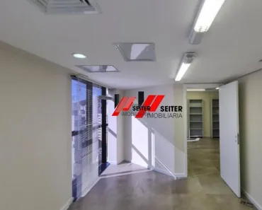 Ponto Comercial à venda, 331m² no Centro, Florianópolis