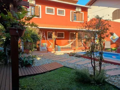 Casa com 4 Quartos à venda, 276m² no Itacorubi, Florianópolis