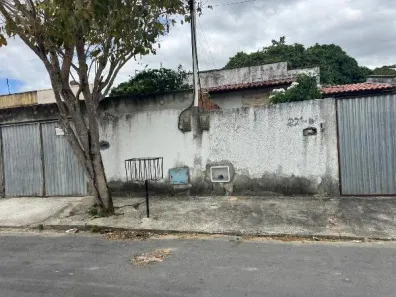 Casa com 2 Quartos à venda, 141m² no Dourado, Horizonte