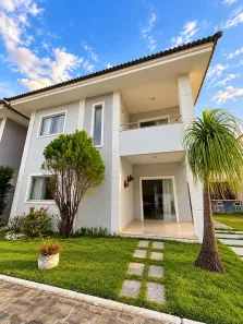 Casa de Condomínio com 4 Quartos para alugar, 215m² no Buraquinho, Lauro de Freitas