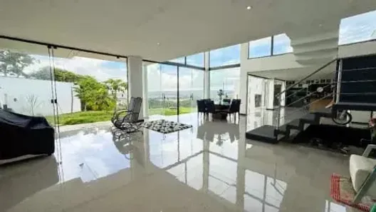 Sobrado com 5 Quartos à venda, 690m² no Região dos Lagos, Brasília