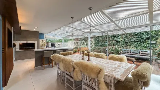Casa de Condomínio com 3 Quartos à venda, 298m² no São Braz, Curitiba