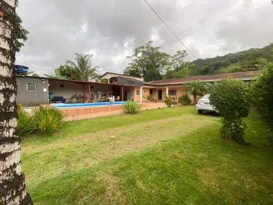 Fazenda/Sítio com 3 Quartos à venda, 172m² no Balneario Gaivotas, Itanhaém