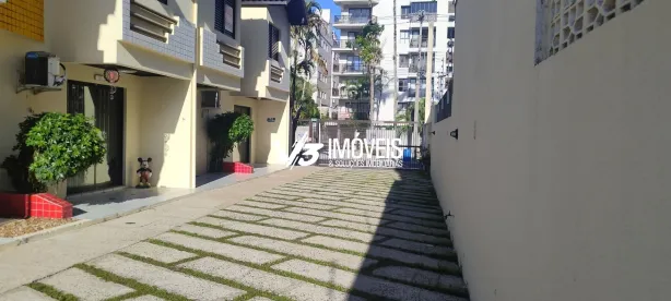 Sobrado com 3 Quartos à venda, 77m² no Centro, Matinhos