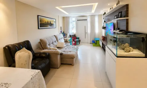 Casa de Condomínio com 3 Quartos à venda, 206m² no Recreio dos Bandeirantes, Rio de Janeiro