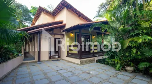 Casa de Condomínio com 4 Quartos para alugar, 360m² no Vargem Grande, Rio de Janeiro