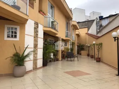 Sobrado com 3 Quartos à venda, 400m² no Vila Bertioga, São Paulo