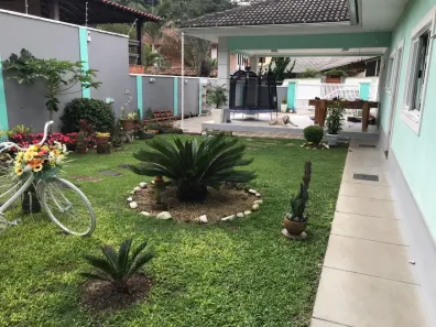 Casa de Condomínio com 3 Quartos à venda, 155m² no Prata, Teresópolis