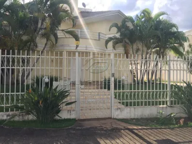 Casa com 4 Quartos para alugar, 436m² no Bela Suiça, Londrina