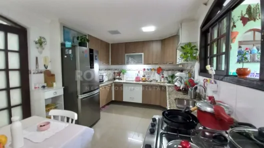 Sobrado com 3 Quartos à venda, 150m² no Conjunto Residencial Salvador Tolezani, São Paulo
