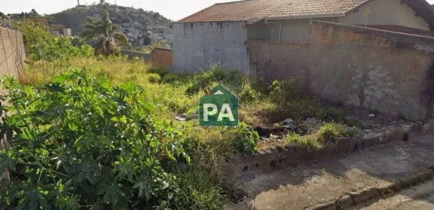 Lote/Terreno à venda, 381m² no Estância São José, Poços de Caldas