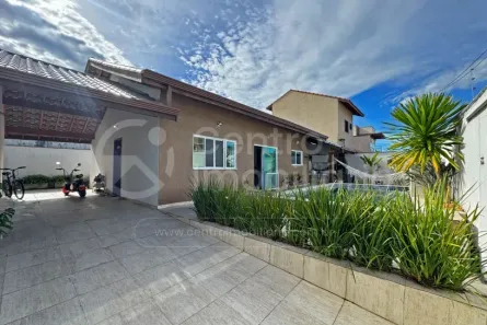Casa com 3 Quartos à venda, 114m² no Jardim Mar-e-Sol, Peruíbe