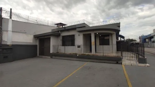 Imóvel Comercial com 5 Quartos para alugar, 193m² no Jardim Simus, Sorocaba
