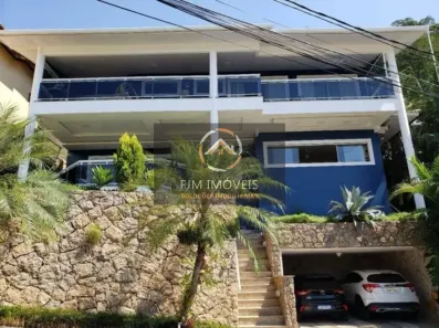 Casa de Condomínio com 3 Quartos à venda, 400m² no Piratininga, Niterói