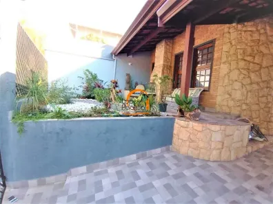 Casa com 4 Quartos à venda, 211m² no Jardim do Lago, Atibaia