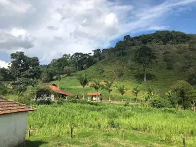 Fazenda/Sítio com 3 Quartos à venda, 19000m² no Costas da Mantiqueira, Barbacena