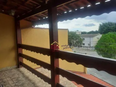 Sobrado com 3 Quartos à venda, 325m² no Parque Aeroporto, Taubaté