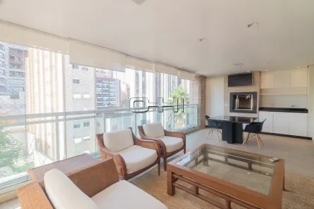 Apartamento com 3 Quartos para alugar, 168m² no Itaim Bibi, São Paulo