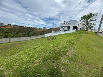 Lote/Terreno à venda, 610m² no São Pedro, Juiz de Fora