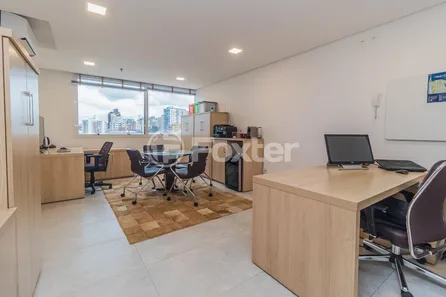 Sala Comercial à venda, 35m² no Rio Branco, Porto Alegre