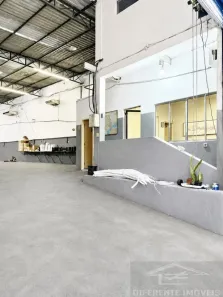 Galpão/Depósito/Armazém para alugar, 350m² no Cambuci, São Paulo