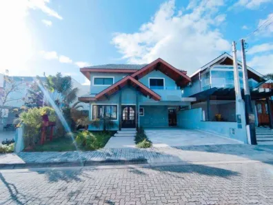 Sobrado com 4 Quartos à venda, 288m² no Costa Nova, Caraguatatuba