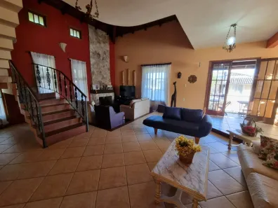 Casa com 4 Quartos à venda, 295m² no Lagoa da Conceição, Florianópolis