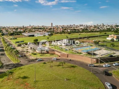 Lote/Terreno à venda, 440m² no Jardim Botânico, Uberlândia