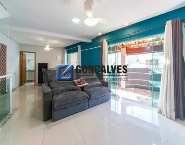 Sobrado com 3 Quartos para alugar, 268m² no Vila Linda, Santo André