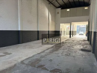 Galpão/Depósito/Armazém para alugar, 350m² no Navegantes, Porto Alegre