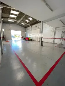 Galpão/Depósito/Armazém para alugar, 320m² no Areias, São José