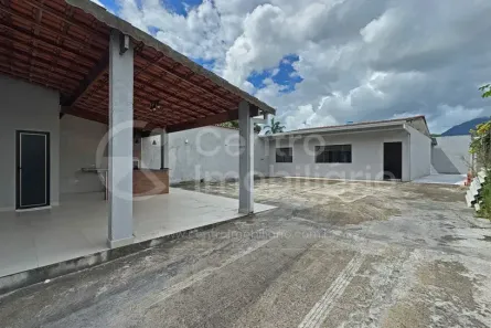 Casa com 2 Quartos à venda, 160m² no Jardim Caraminguava, Peruíbe