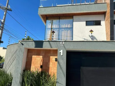 Casa com 4 Quartos à venda, 137m² no Portinho, Cabo Frio