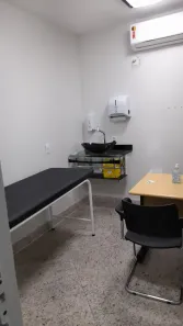 Sala Comercial para alugar, 45m² no Centro, Macaé