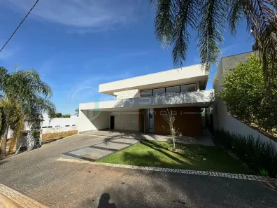 Casa de Condomínio com 3 Quartos à venda, 245m² no Residencial Anaville, Anápolis