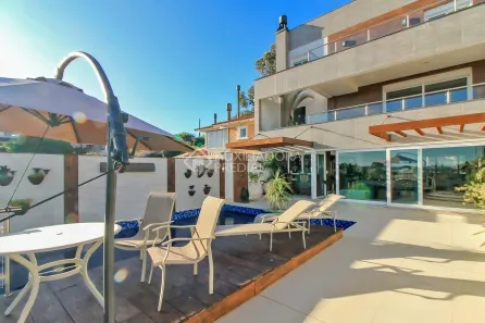 Casa com 4 Quartos à venda, 427m² no Ipanema, Porto Alegre