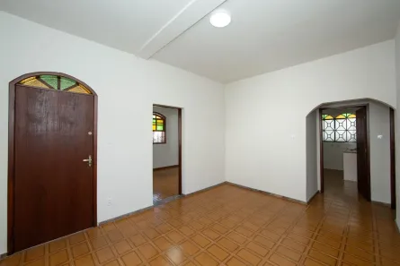 Casa com 5 Quartos à venda, 360m² no Betânia, Belo Horizonte