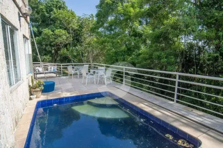 Casa de Condomínio com 4 Quartos à venda, 400m² no Badu, Niterói