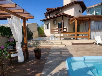 Casa com 4 Quartos à venda, 180m² no Pedra Branca, Palhoça