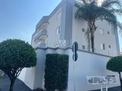 Apartamento com 2 Quartos para alugar, 63m² no Saraiva, Uberlândia