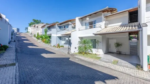 Casa de Condomínio com 3 Quartos à venda, 115m² no Itoupavazinha, Blumenau
